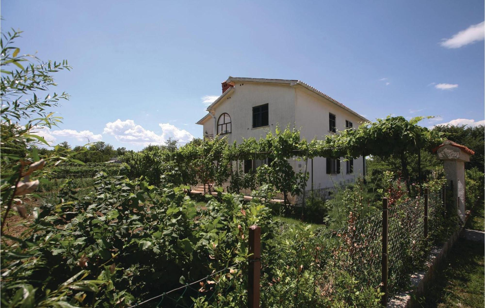 Raša 2 Bedroom Gorgeous Apartment In Labin מראה חיצוני תמונה